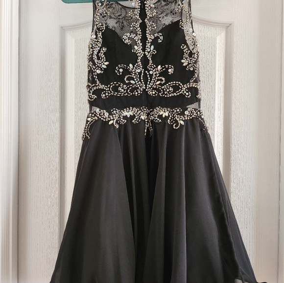 Grad dress - Picture 6 of 14